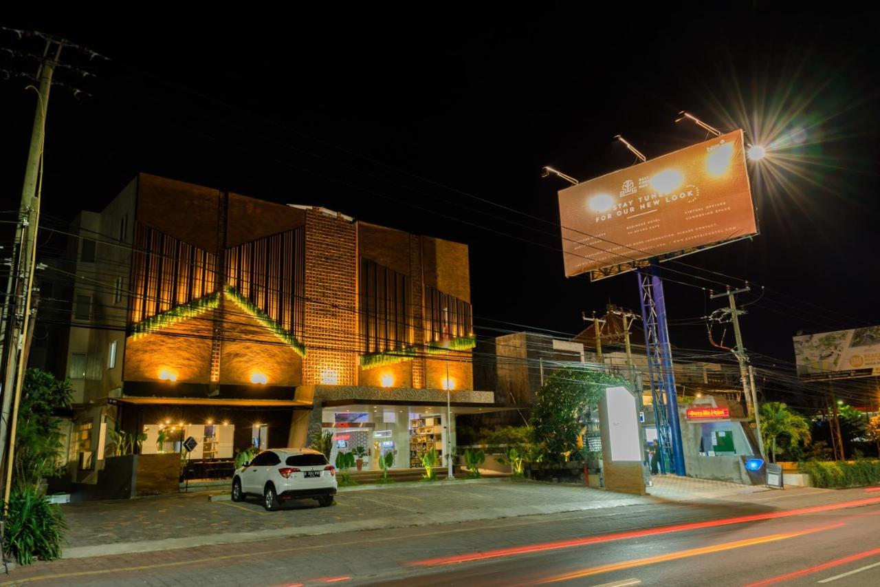 Berry Biz Hotel Sunset Road سمينياك المظهر الخارجي الصورة
