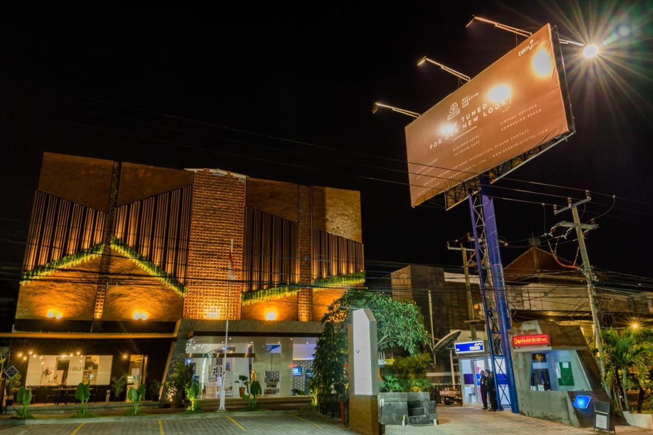 Berry Biz Hotel Sunset Road سمينياك المظهر الخارجي الصورة