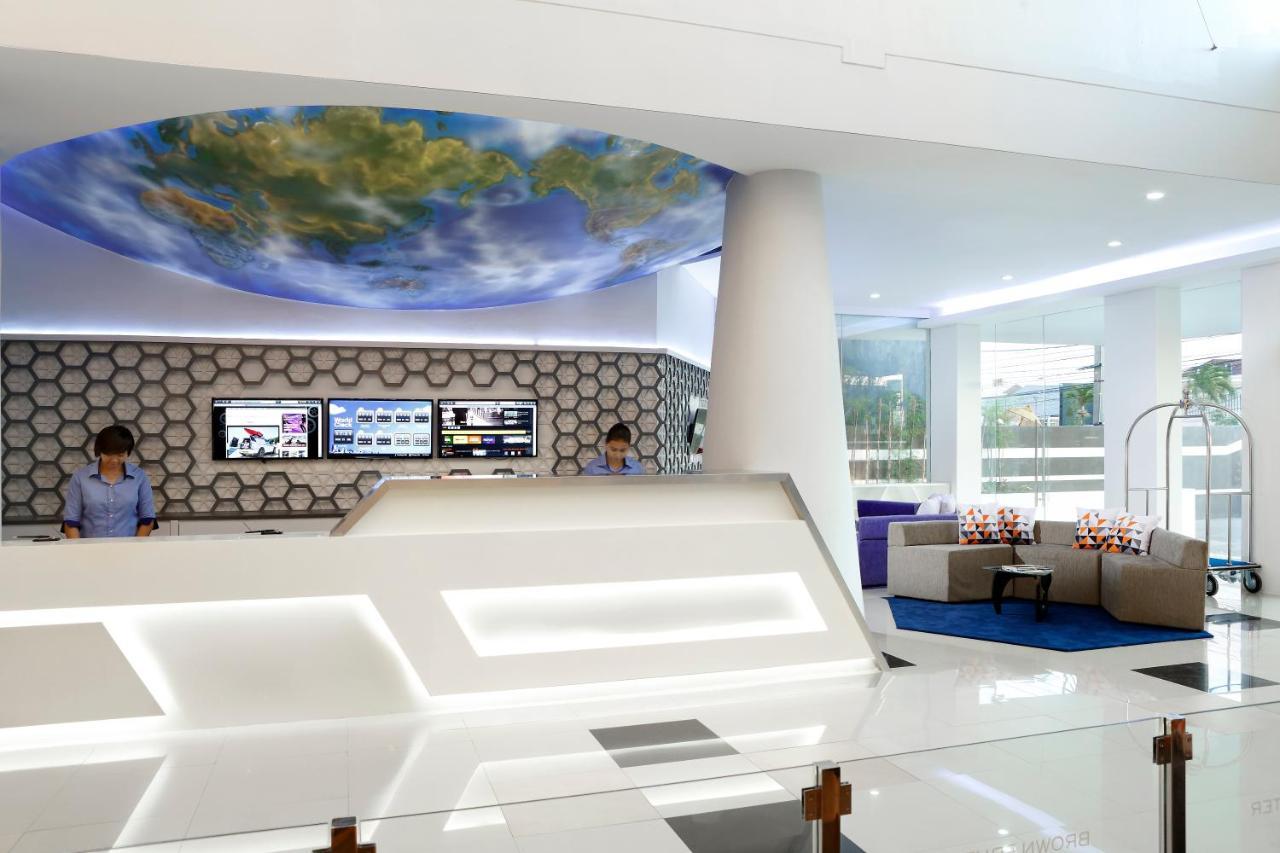 Berry Biz Hotel Sunset Road سمينياك المظهر الخارجي الصورة