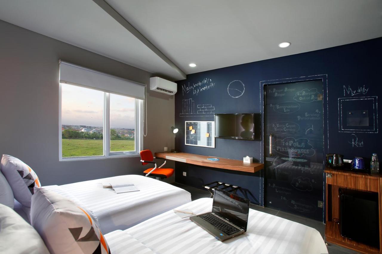 Berry Biz Hotel Sunset Road سمينياك المظهر الخارجي الصورة